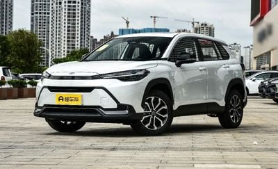 Toyota Frontlander Luxury