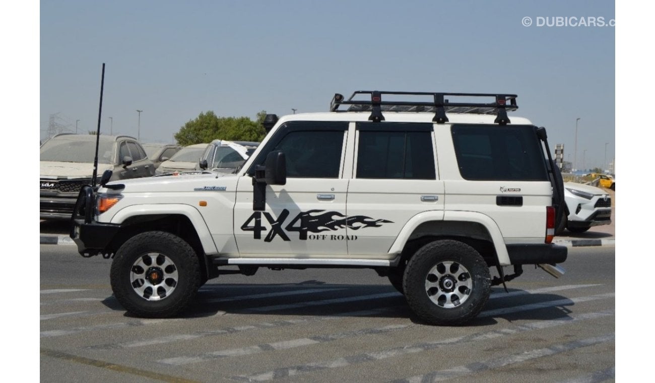 تويوتا لاند كروزر 70 Full option clean car