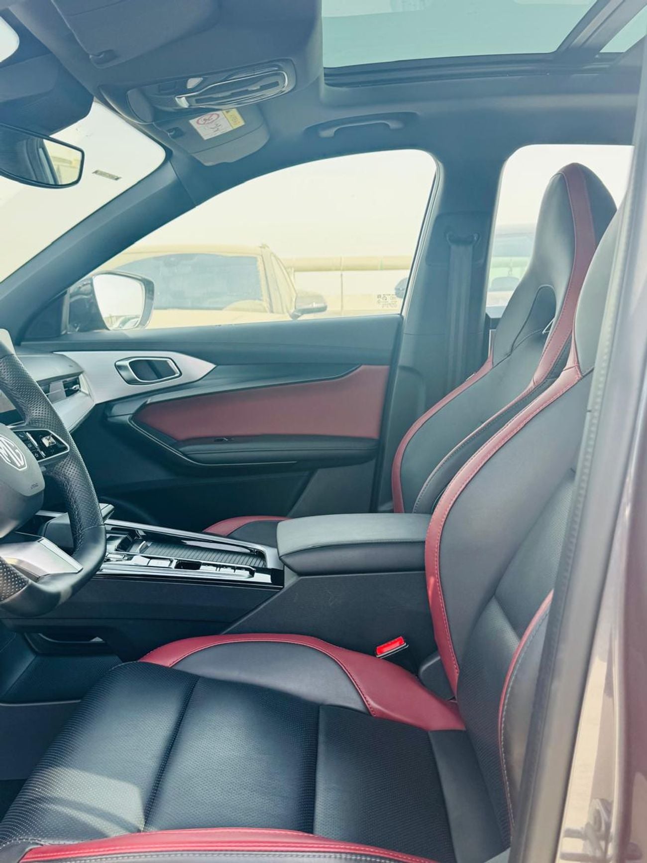 MG One 1.5 LUX
