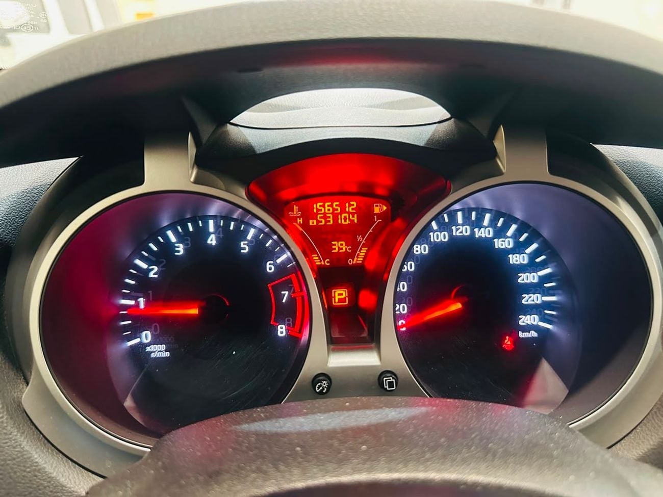 نيسان جوك SV