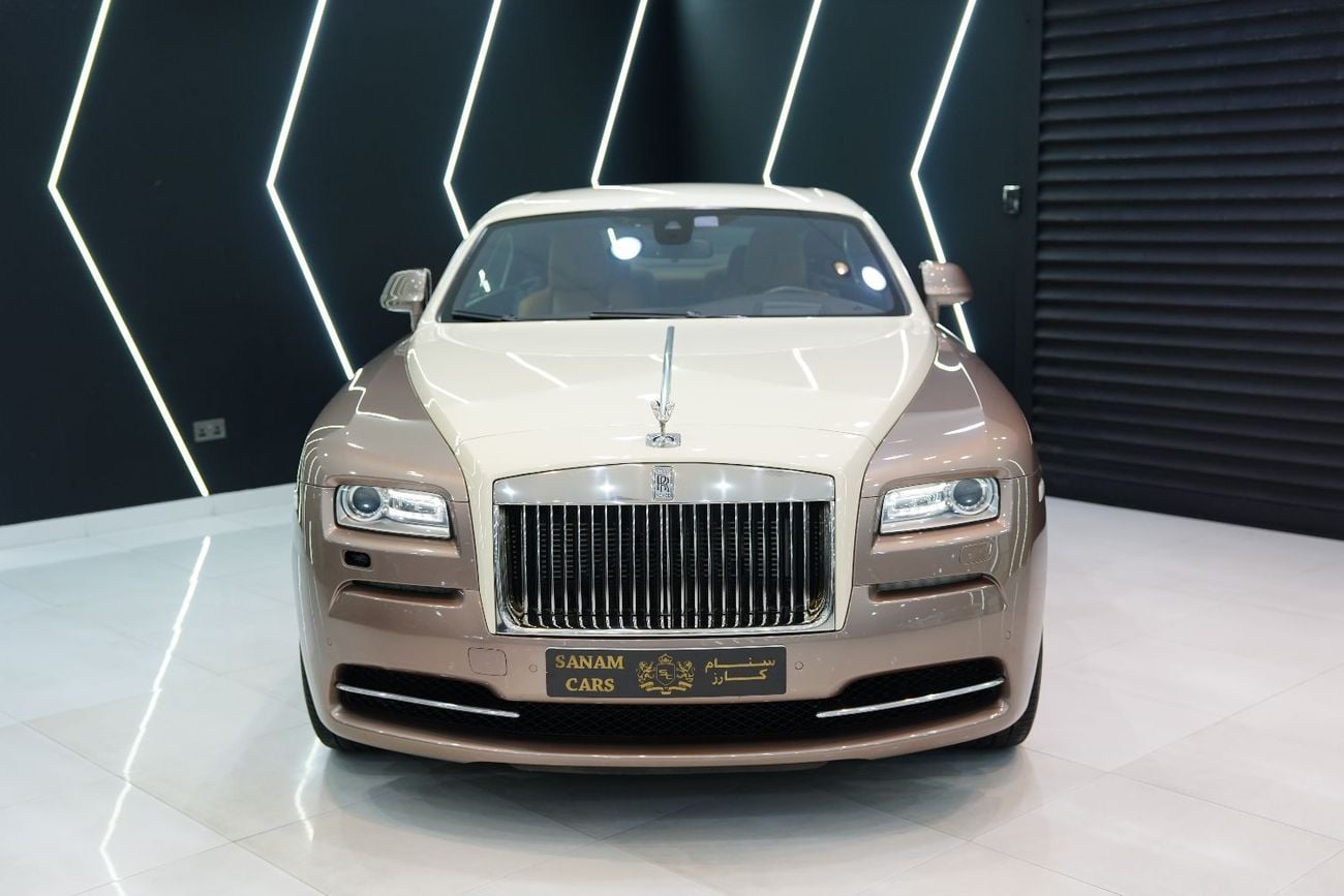 Rolls-Royce Wraith Upper Two-Tone, Starlight Roof, GCC Spec!!