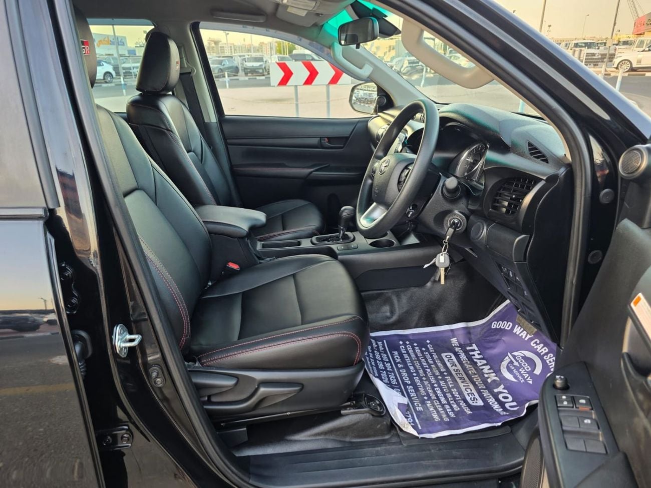 Toyota Hilux TOYOTA HILUX PICK UP SR5 GR SEATS 2024 WHITE 4WD AT DIESEL = RIGHT HAND