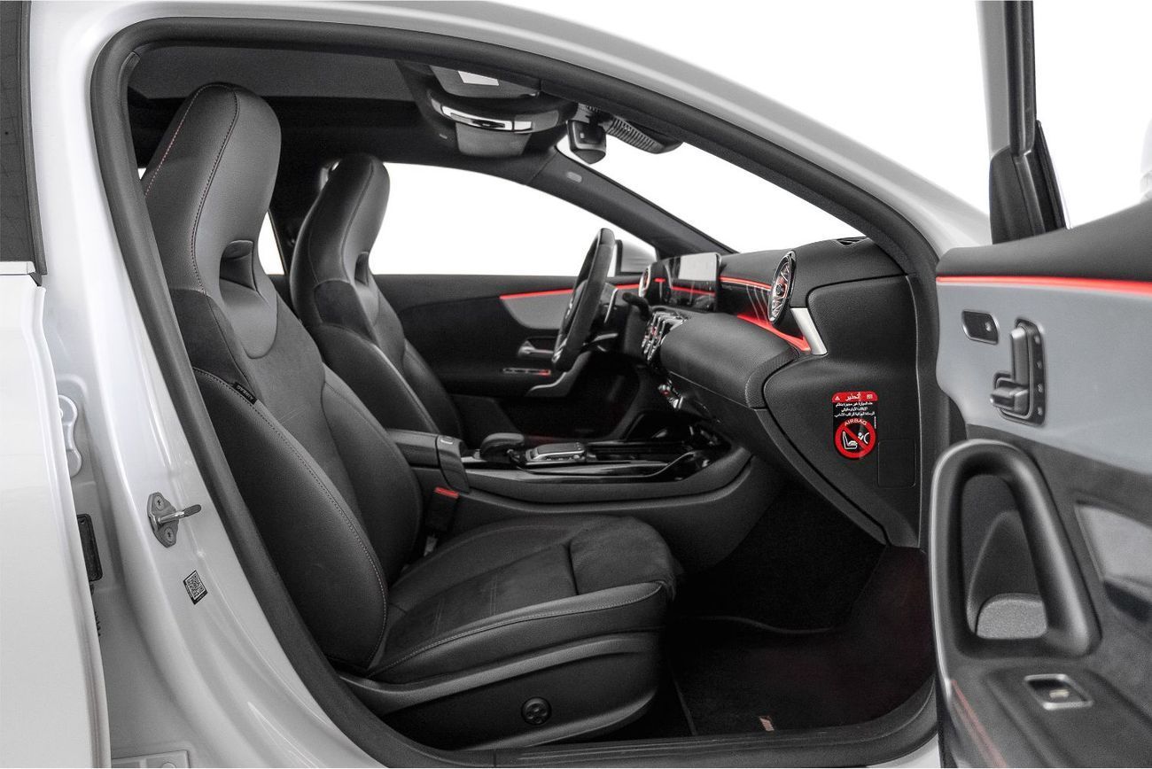 مرسيدس بنز A 35 AMG 4MATIC Hatchback