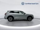 فولكس واجن طوارق ELEGANCE with Sunroof - Leather Seats 3L | 42,100 AED SAVINGS from New Car