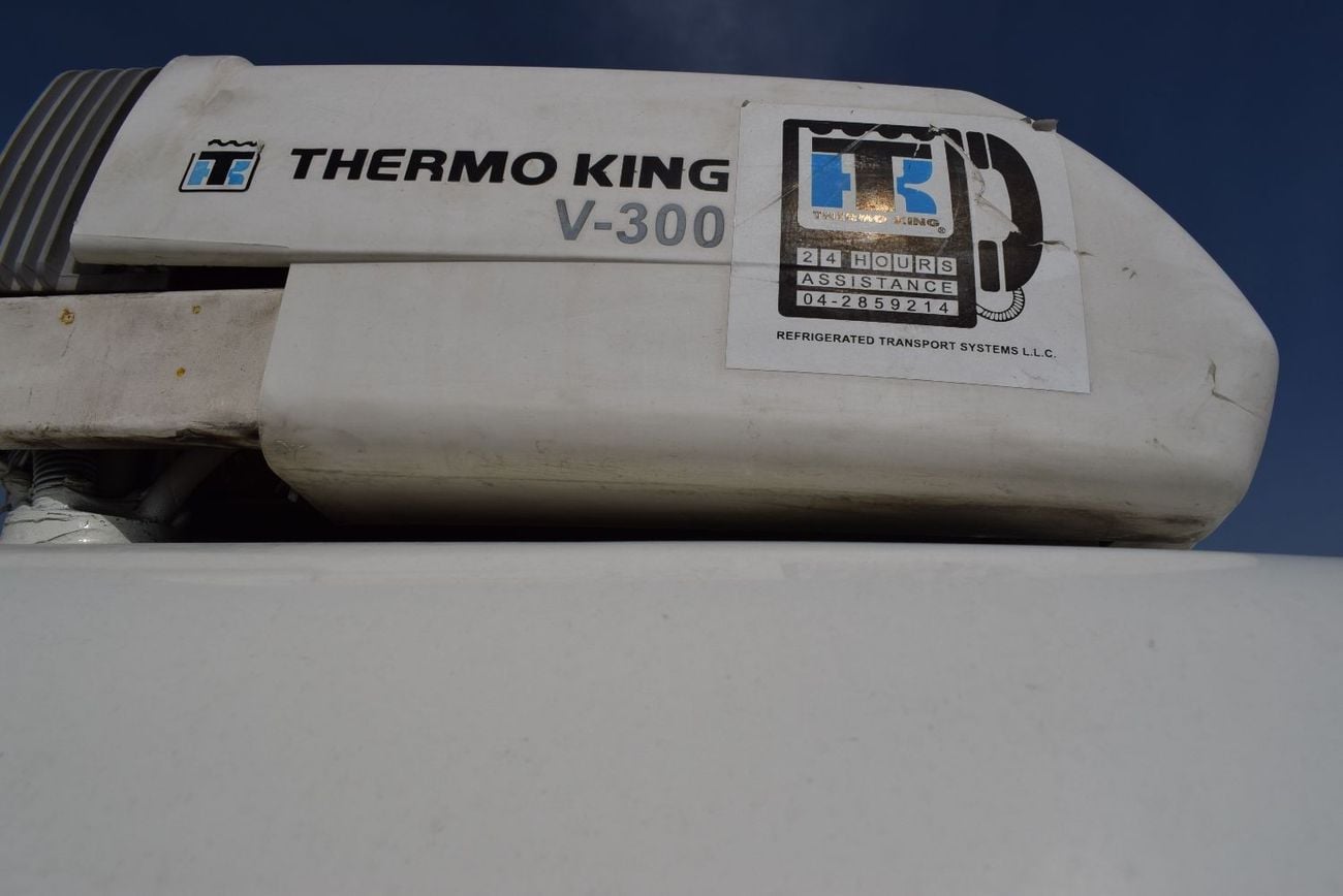 Toyota Hiace GL - High Roof LWB Toyota Hiace Highroof Thermoking Freezer Van, Model:2016. Excellent condition