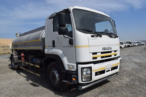 Isuzu FVR Isuzu FVR water tanker, model:2017. Excellent condition
