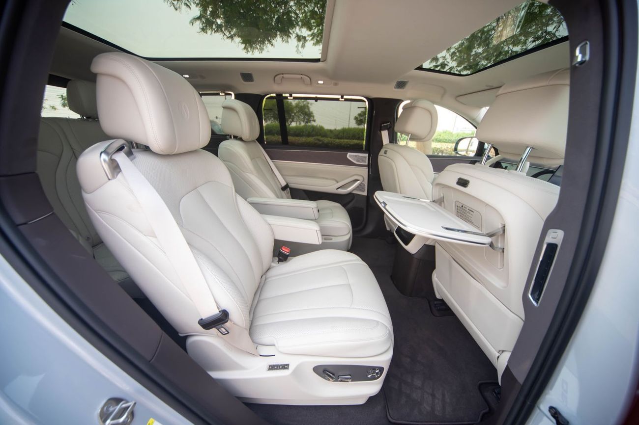 Denza N9 Premium Denza N9 Prestige 2025