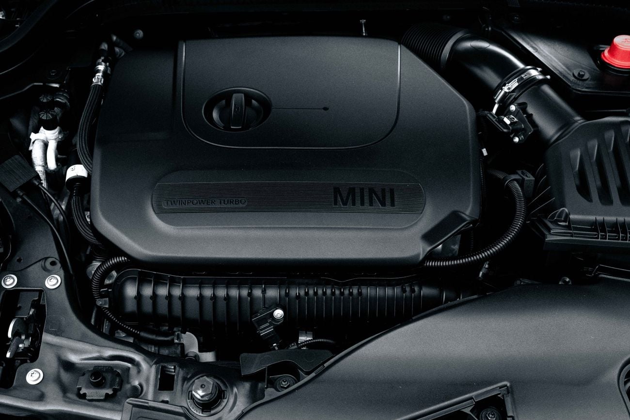 Mini Cooper Cooper S | 1,665 P.M | 0% Downpayment | Perfect Condition!
