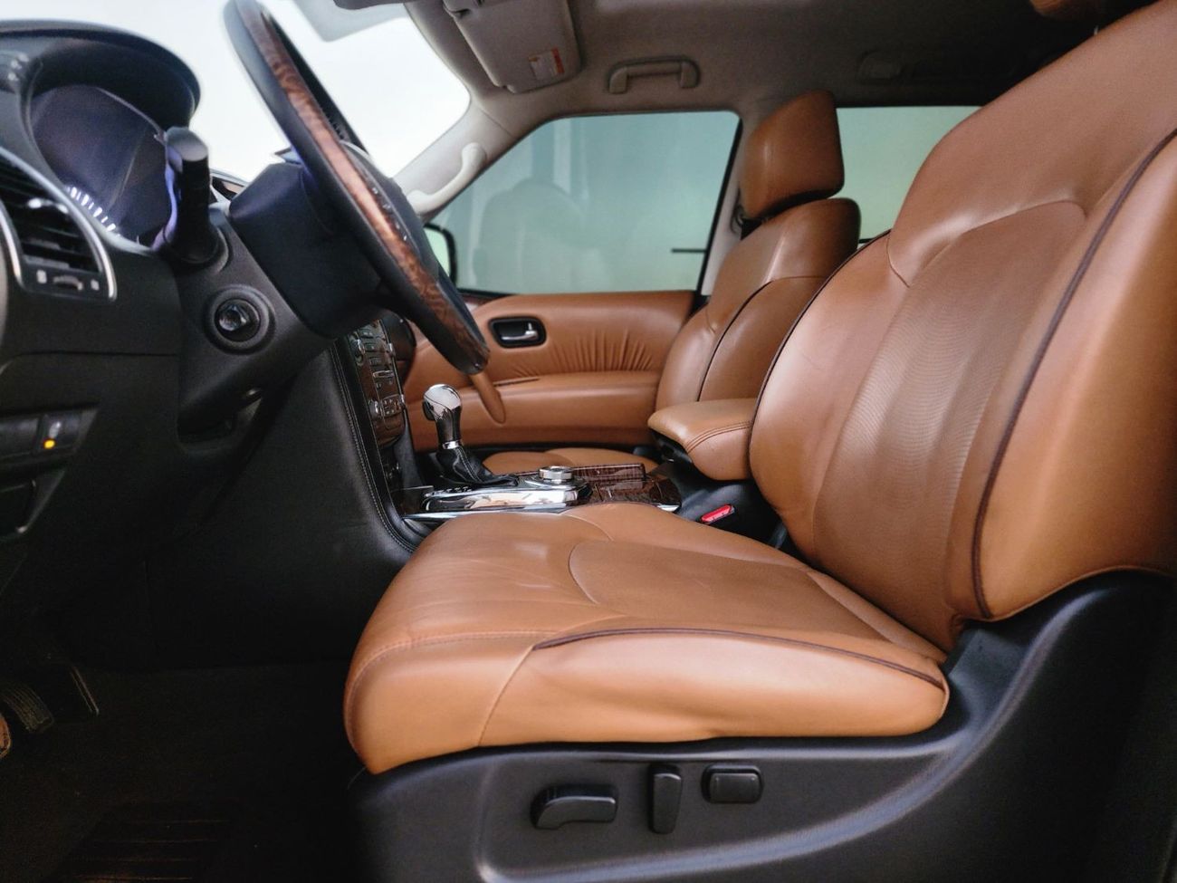 Nissan Patrol LE Platinum facelifted