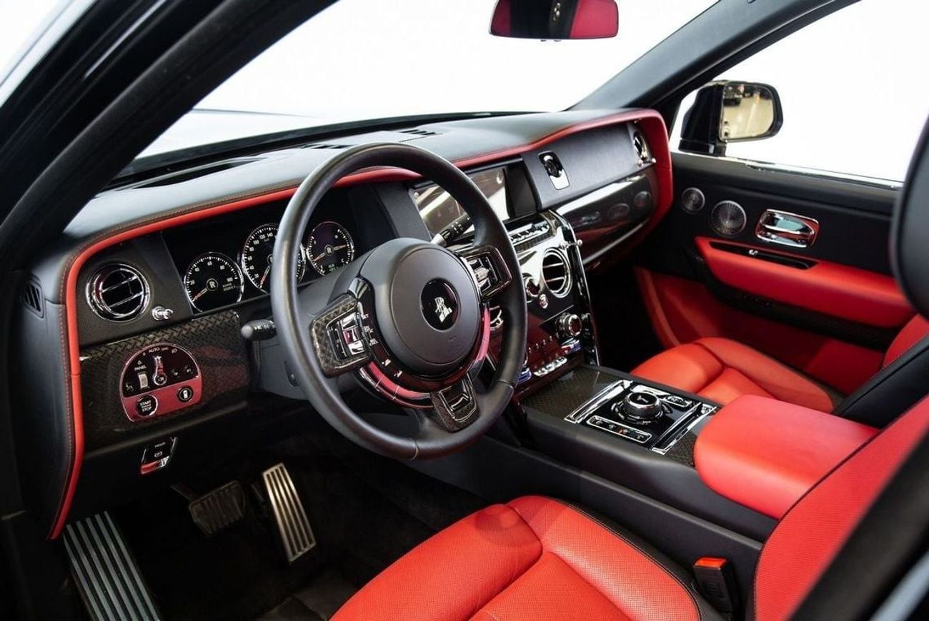 رولز رويس كولينان BLACK BADGE