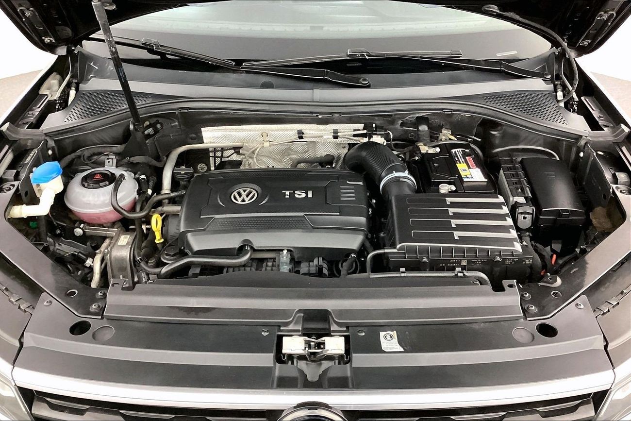 Volkswagen Tiguan R-Line | Guaranteed Warranty | 0 Down Payment