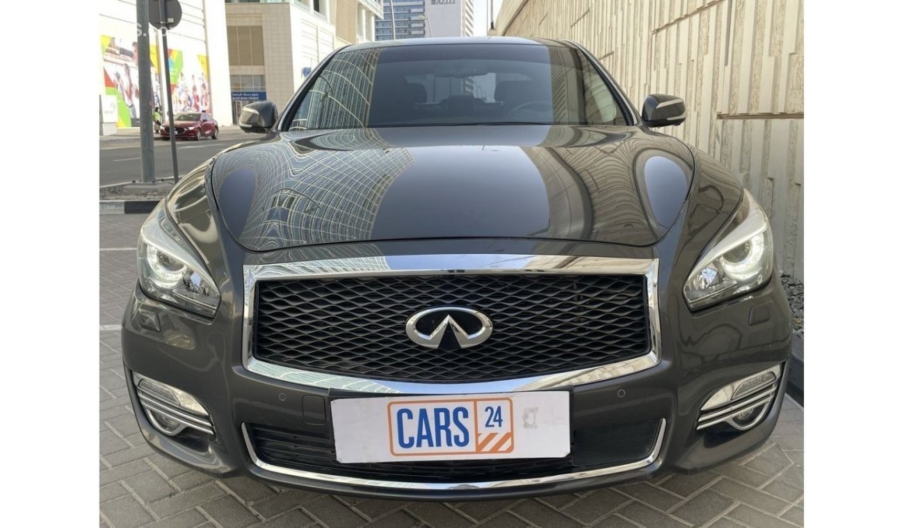 إنفينيتي Q70 3.7L | GCC | FREE 2 YEAR WARRANTY | FREE REGISTRATION | 1 YEAR COMPREHENSIVE INSURANCE