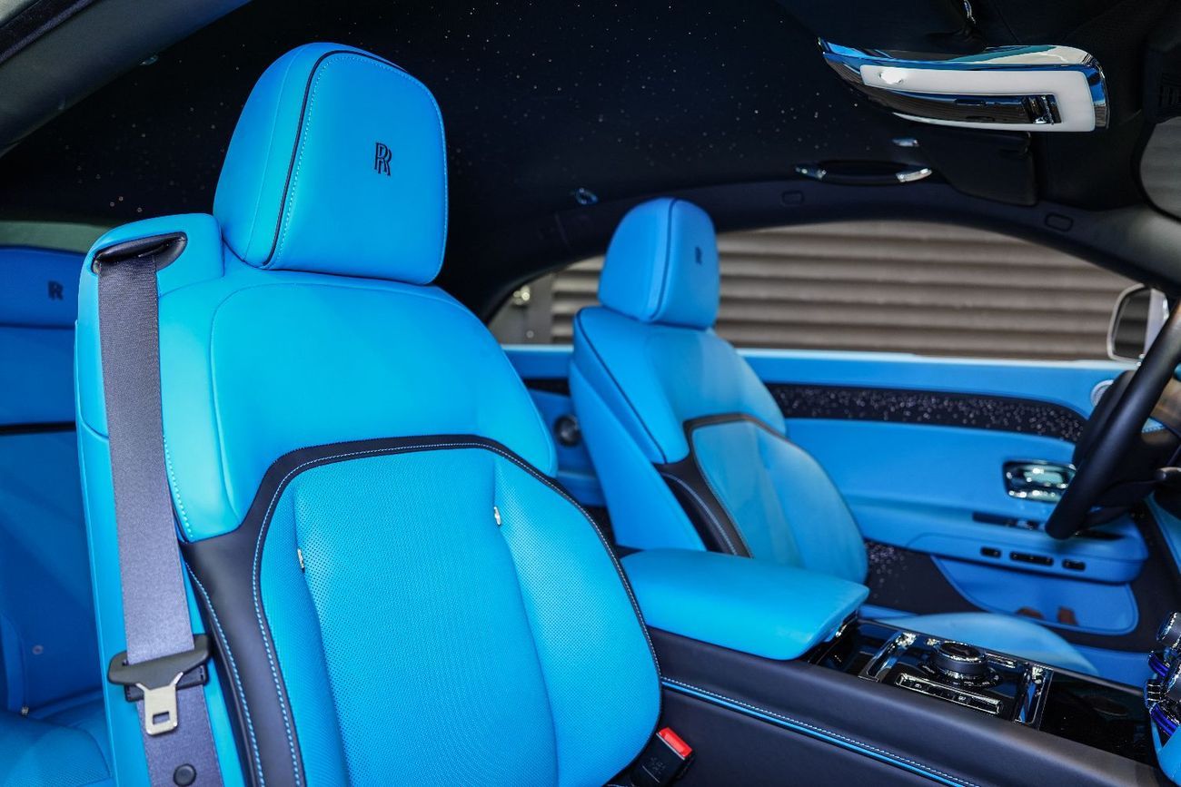 Rolls-Royce Spectre Coupe Two-Tone Interior, Bespoke Audio, Illuminated Grille, Dealer Warr + Serv!!