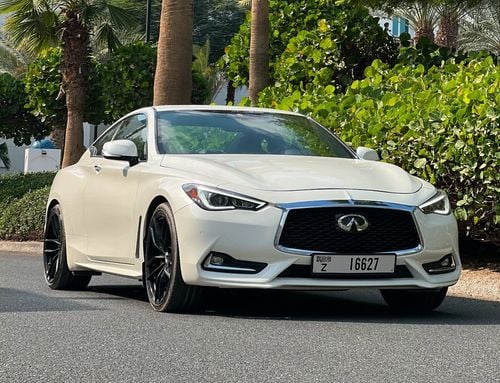 Infiniti Q60 Luxe 3.0L