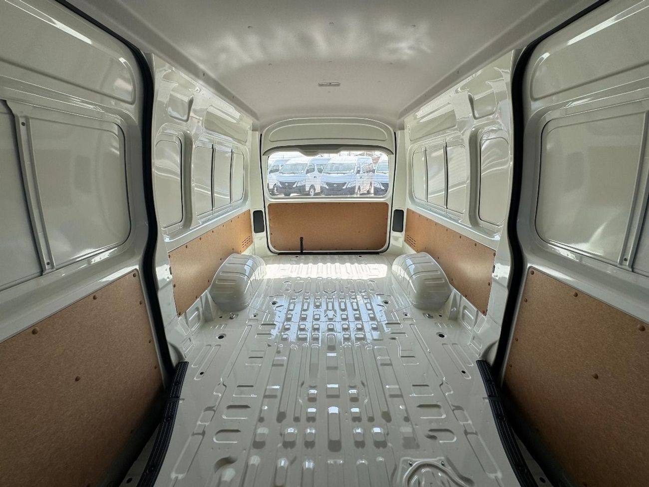 Toyota Hiace Hiace 3.5 MT petrol 2026