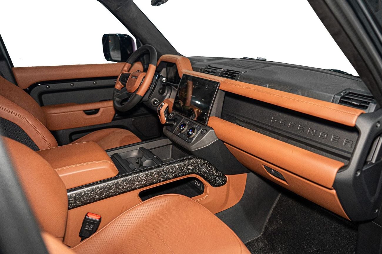 Land Rover Defender 2026 BLACK EDITION DEFENDER OCTA P635 | GCC SPEC UNDER WARRANTY AND SERVICE CONTRACT
