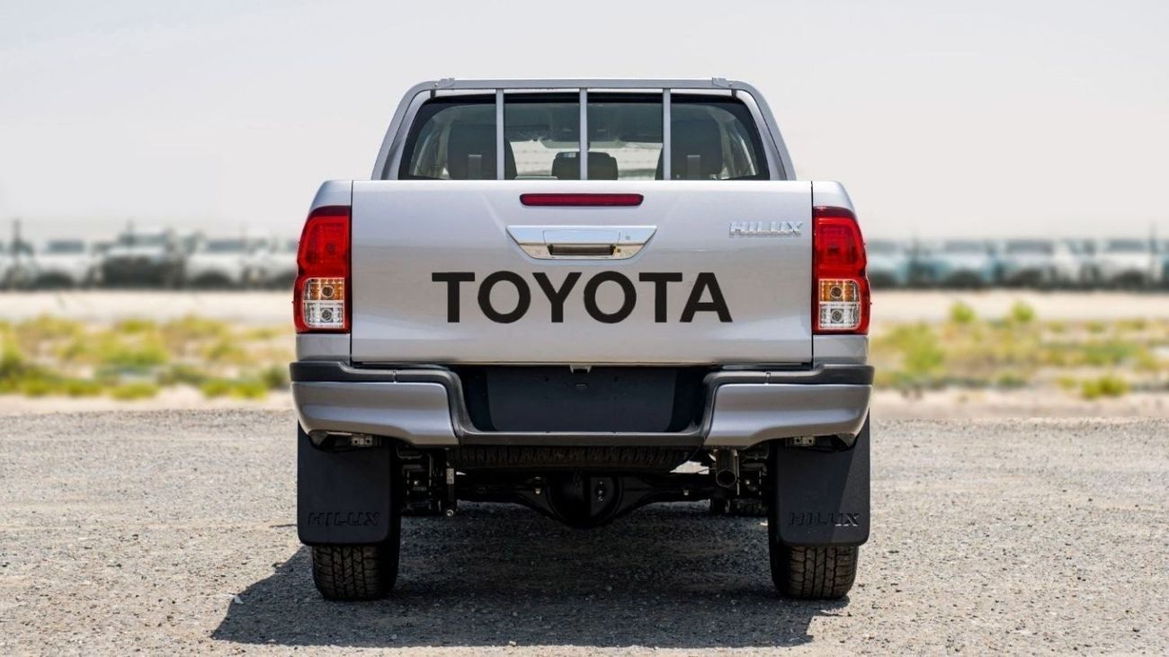تويوتا هيلوكس Toyota Hilux 2.4L Diesel AT 4x4  2025