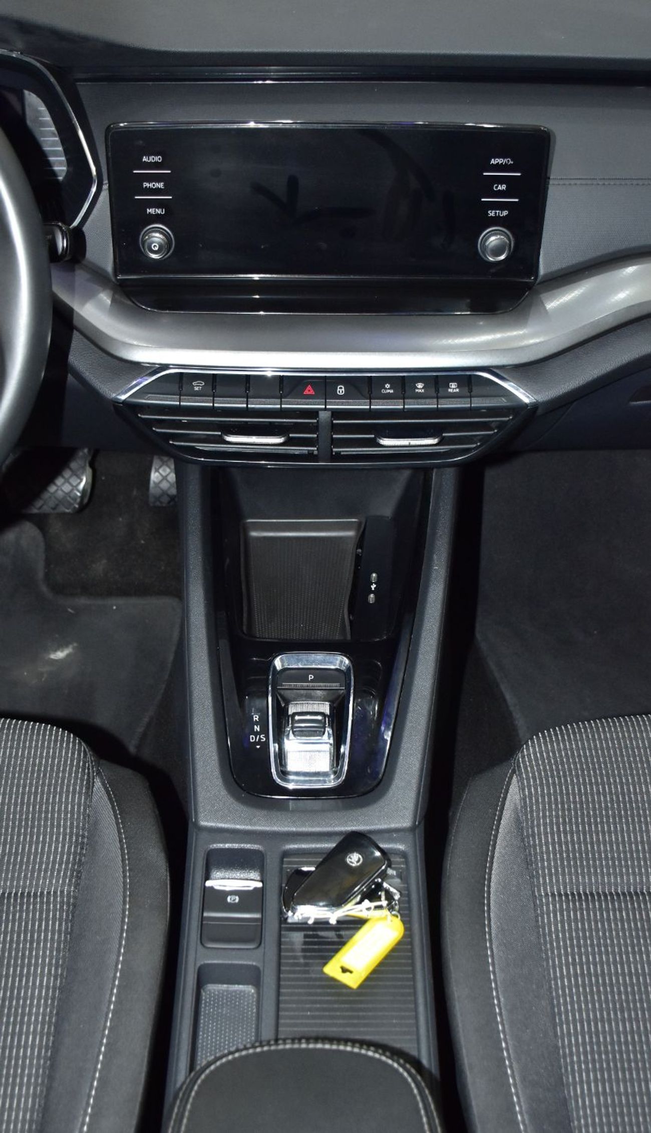 سكودا أوكتافيا EXCELLENT DEAL for our Skoda Octavia ( 2021 Model ) in Silver Color GCC Specs