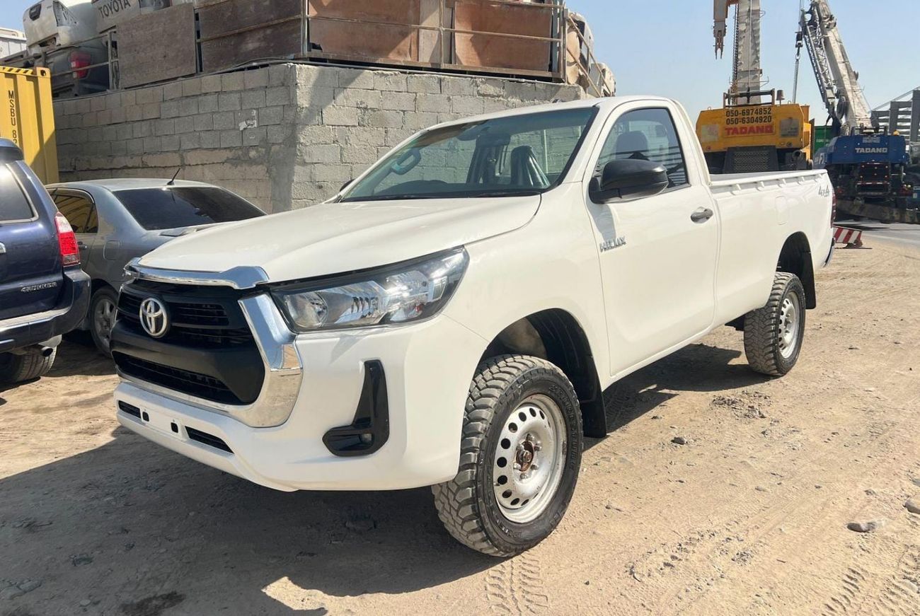 Toyota Hilux diesel ,2.8 liter ,right hand drive ,single cabin ,4wd ,2017 ,only for export available
