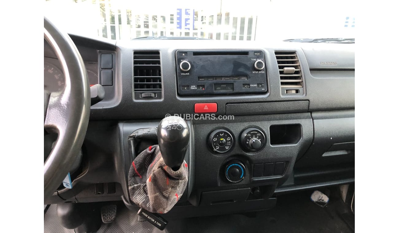 Toyota Hiace GCC VAN CHILLER