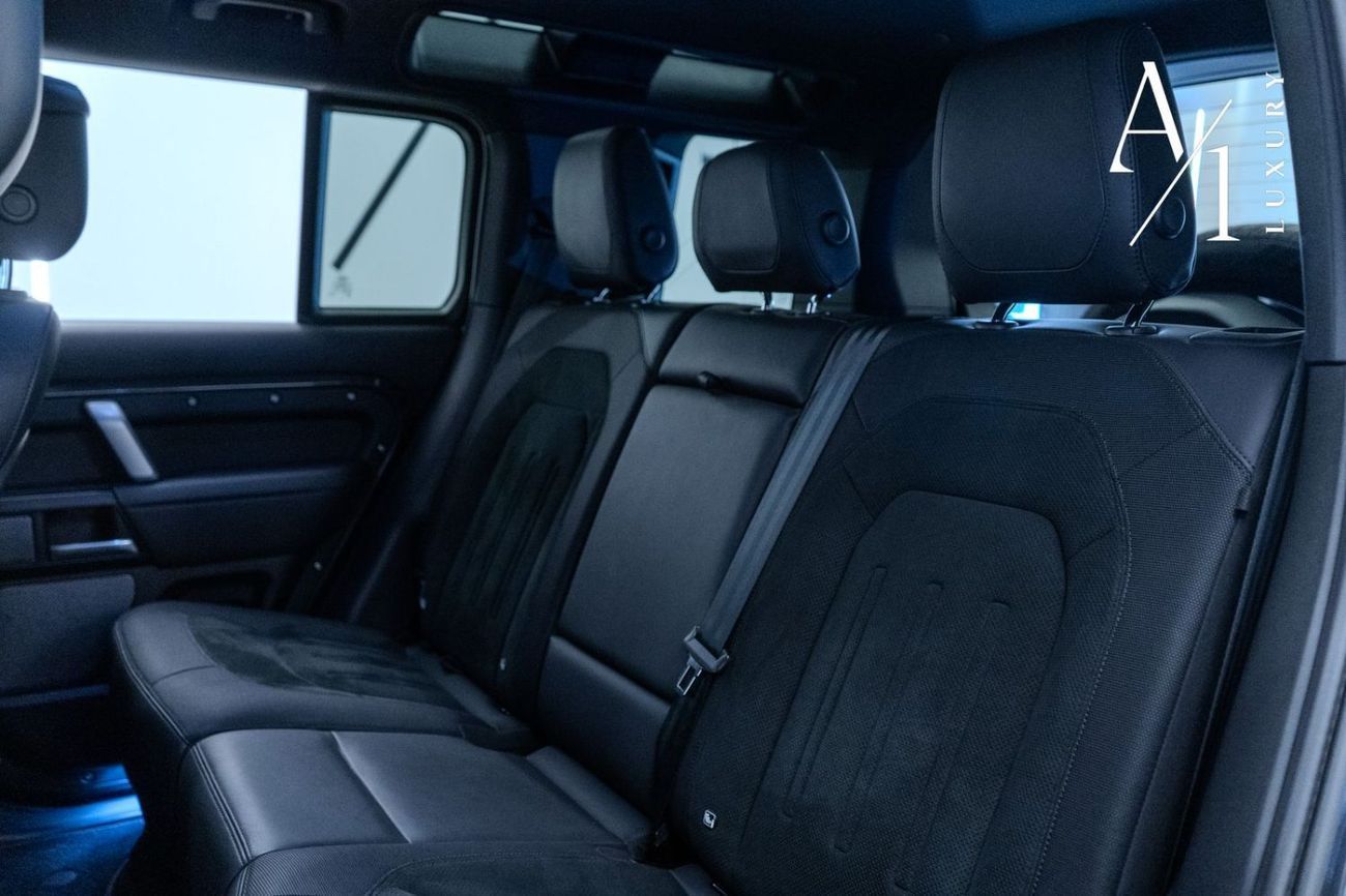 Land Rover Defender 2023 Land Rover Defender V8 110 P525 Carpathian Edition