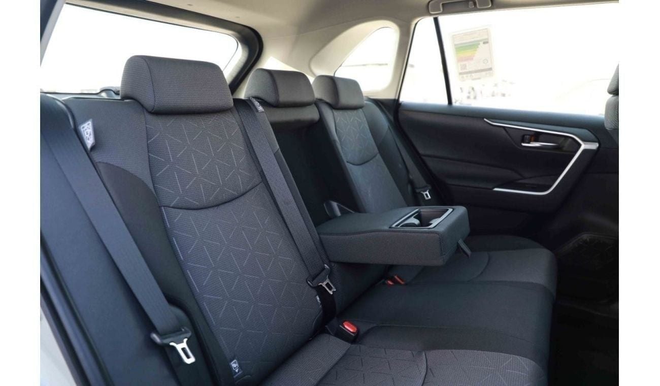 تويوتا راف ٤ 2024 تويوتا راف فور 2.5 هايبرد MID - أبيض بلاتيني لؤلؤي من الداخل أسود | للتصدير فقط