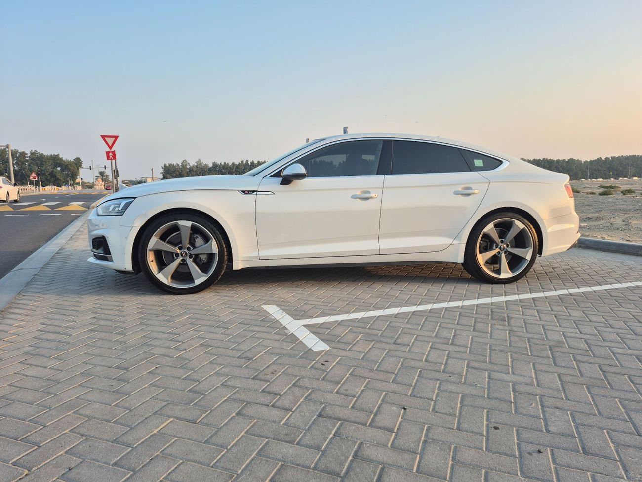 أودي A5 45 TFSI quattro Sport 2.0L