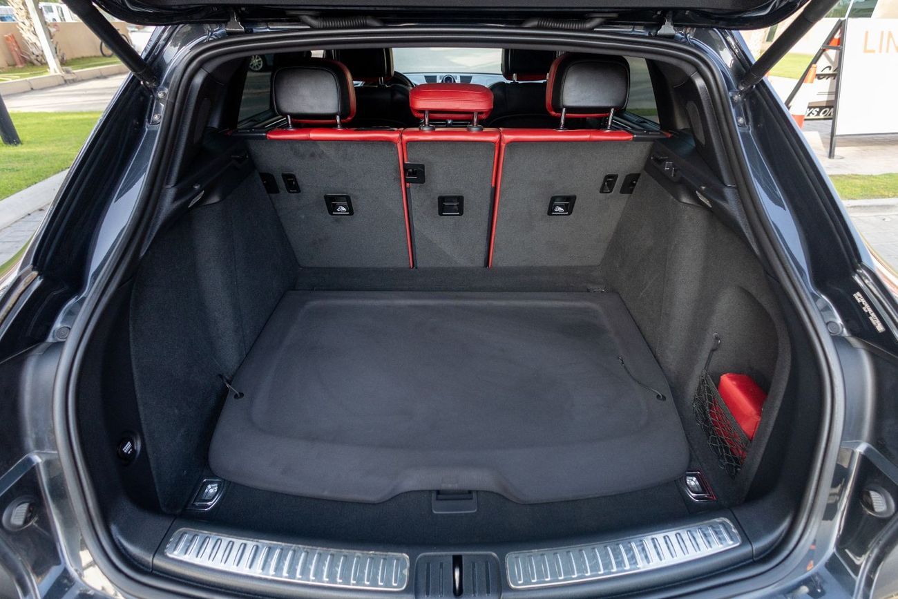 Porsche Macan Std 2.0L (252 HP)