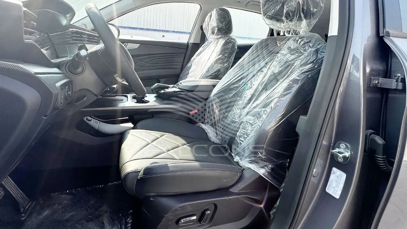 Kaiyi X7 1.6T Flagship VERSION 7 SEATS AT