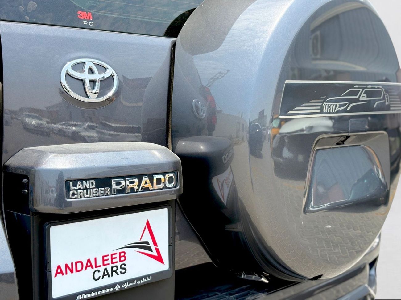 Toyota Prado VXR AED 3,020 P.M | 0% DOWN PAYMENT | TOYOTA PRADO VXR | 4.0L V6 4WD | AGENCY WARRANTY TILL 2028 | 2023