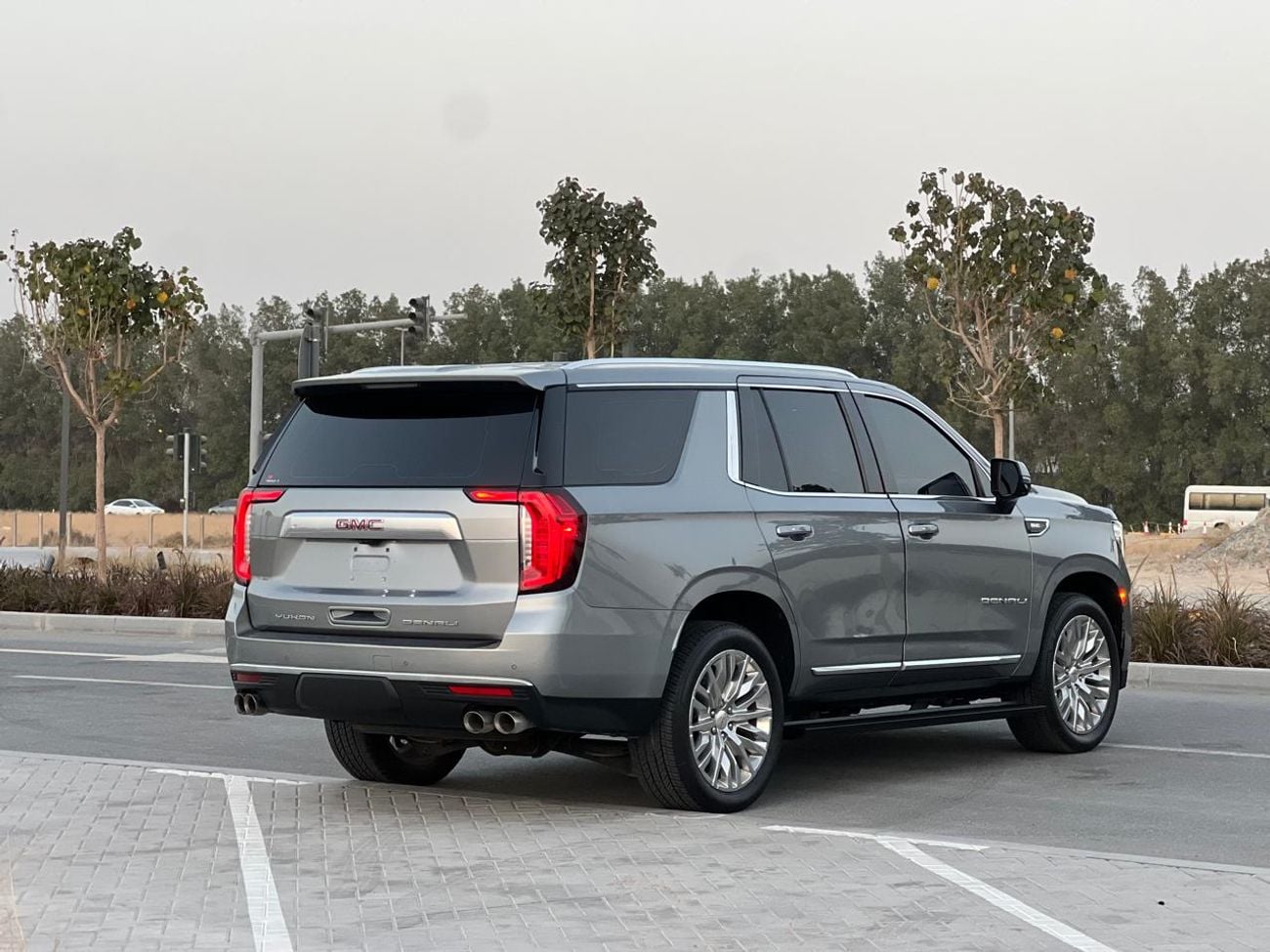 GMC Yukon DENALI