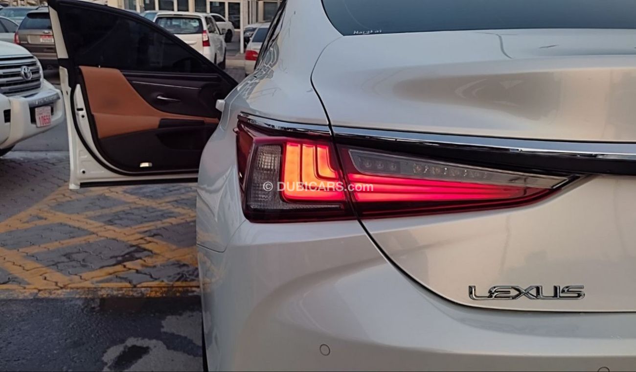 Lexus ES350 Sport F Sport