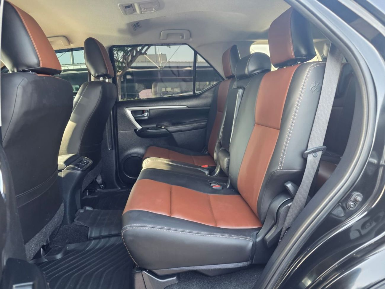 Toyota Fortuner 2022 | BLACK COLOR | RHD | 2.8L DIESEL ENGINE | AUTOMATIC TRANSMISSION | DIGITAL AC