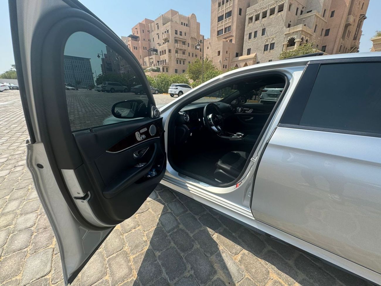 مرسيدس بنز E300