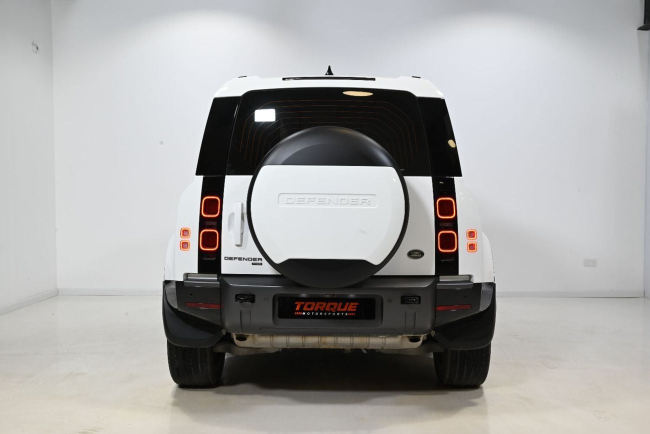 Land Rover Defender 110 HSE P400 2023 Land Rover Defender P400 110 HSE P400, 8/2028 Land Rover Warranty and Service Pack, GCC