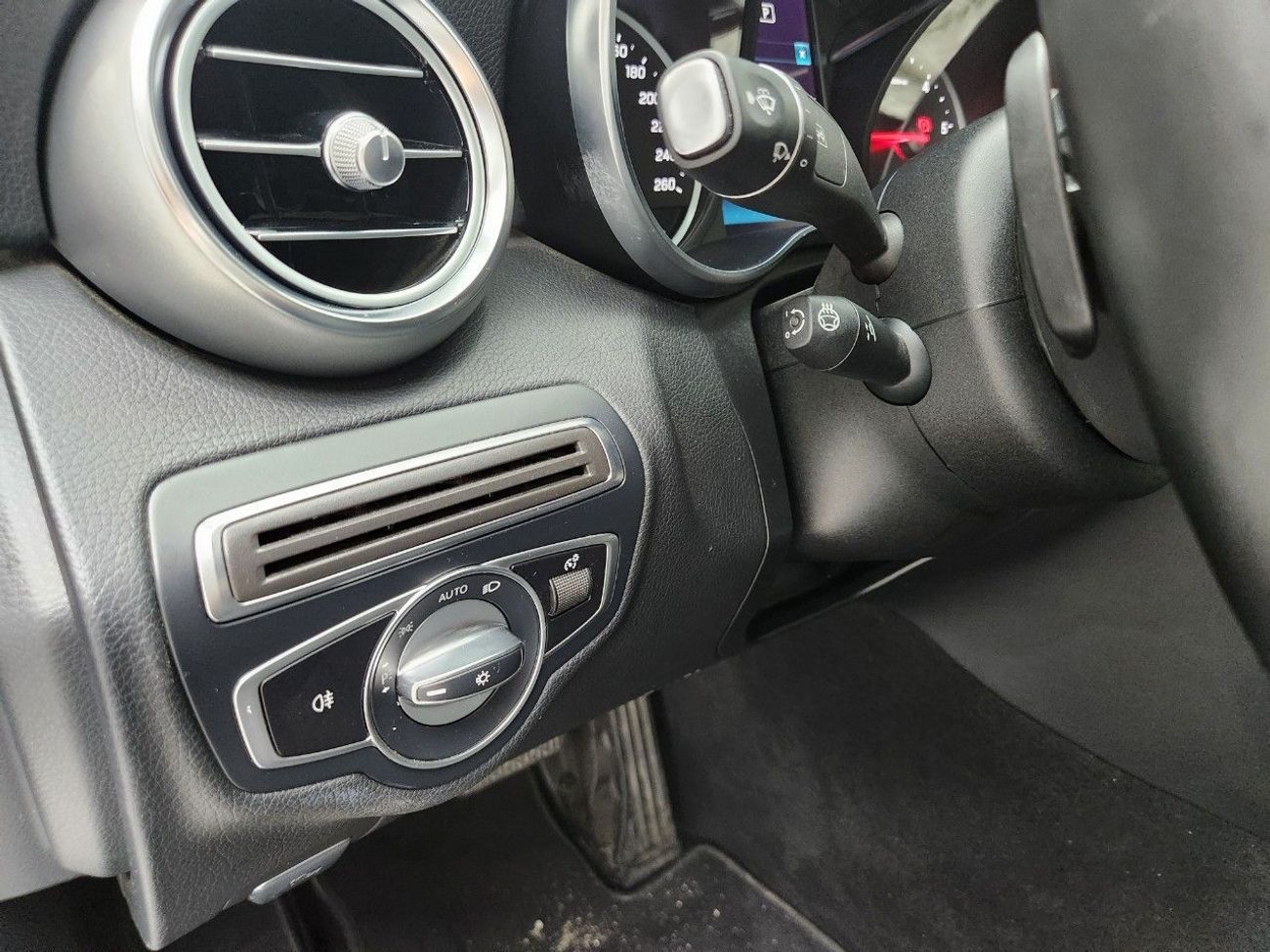 مرسيدس بنز C 220 BENZ C (D) 2.2 C220 AVANGARDE DIESEL