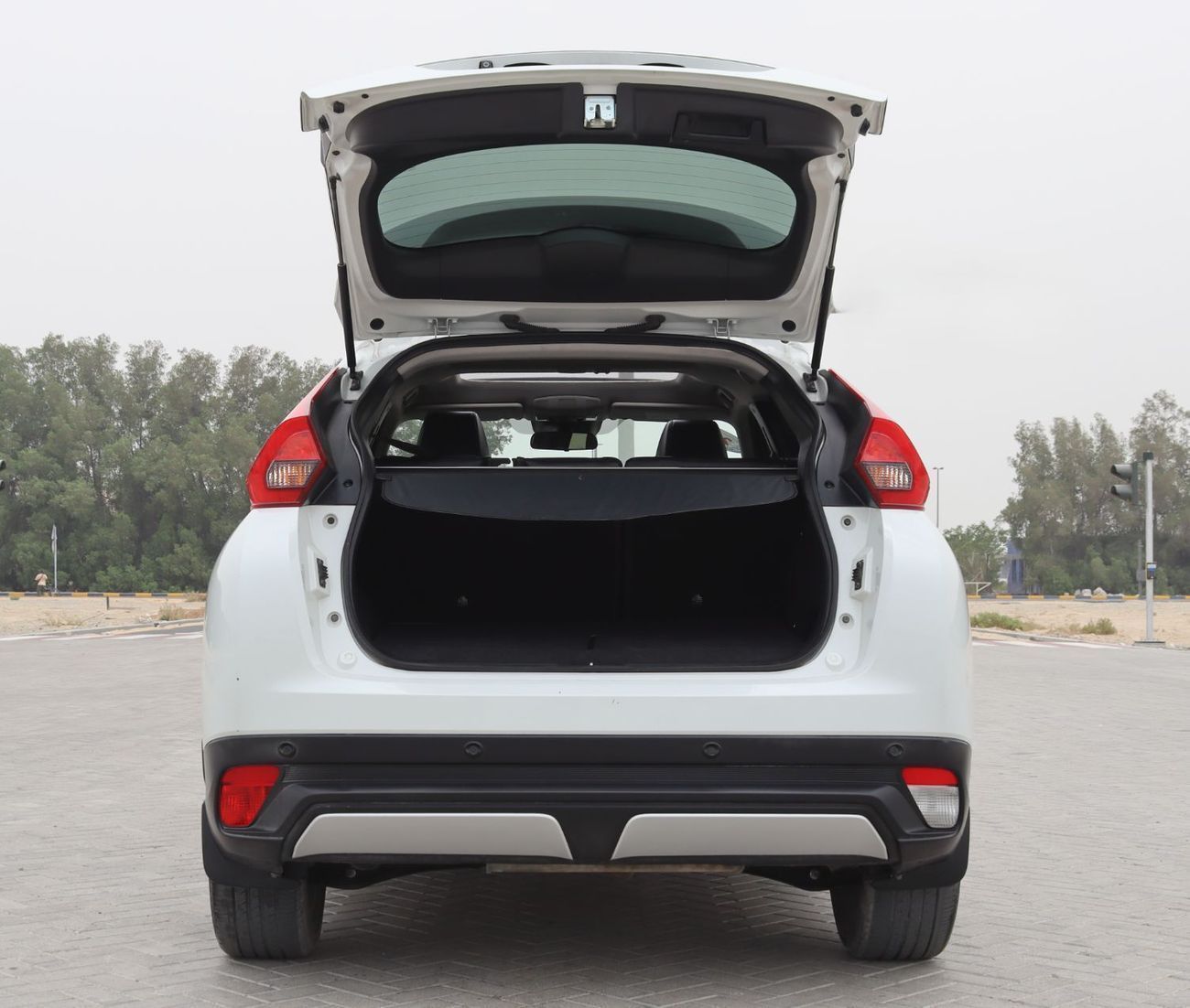 Mitsubishi Eclipse Cross GLS Highline 1.5L FWD 2019 MITSUBISHI ECLIPSE CROSS GCC model in excellent condition, accident-free,