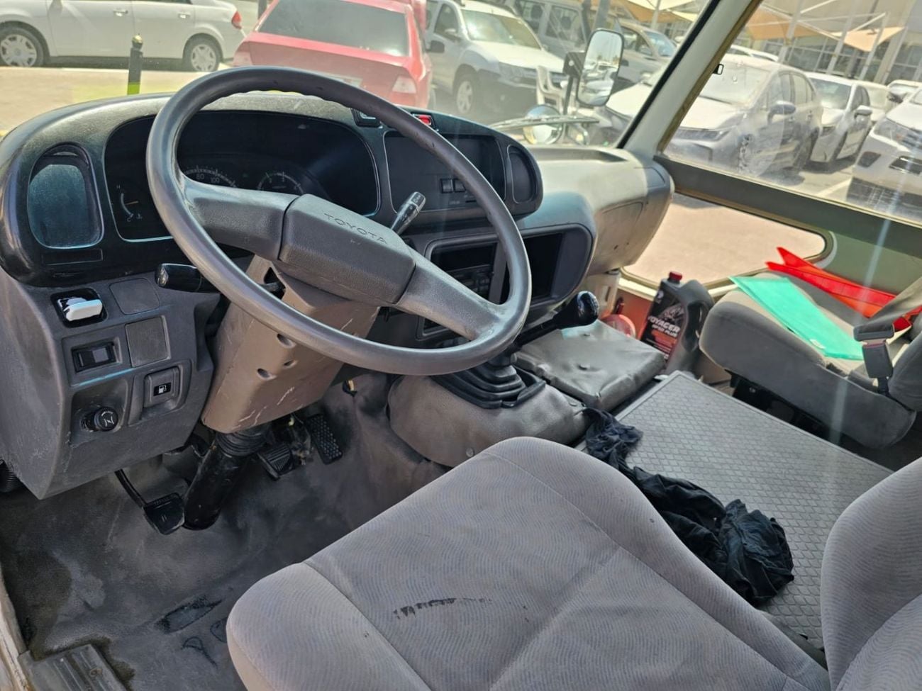 تويوتا كوستر DIESEL 30 SEATER MANUAL TRANSMISSION