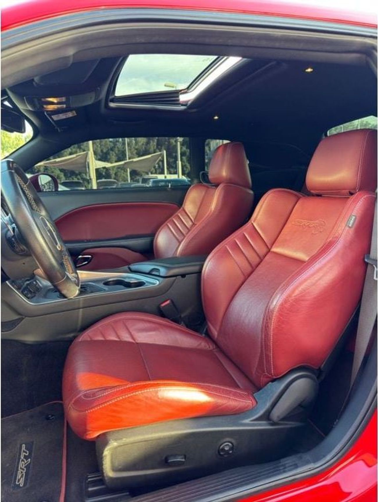 Dodge Challenger DODGE CHALLENGER SRT HELLCAT 2019 GCC 717HP  FULL SERVICE HISTORY UNDER WARRANTY