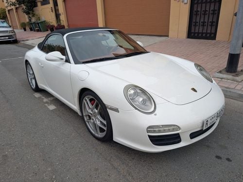 بورش 911 Carrera S 3.8L (385 HP) Convertible