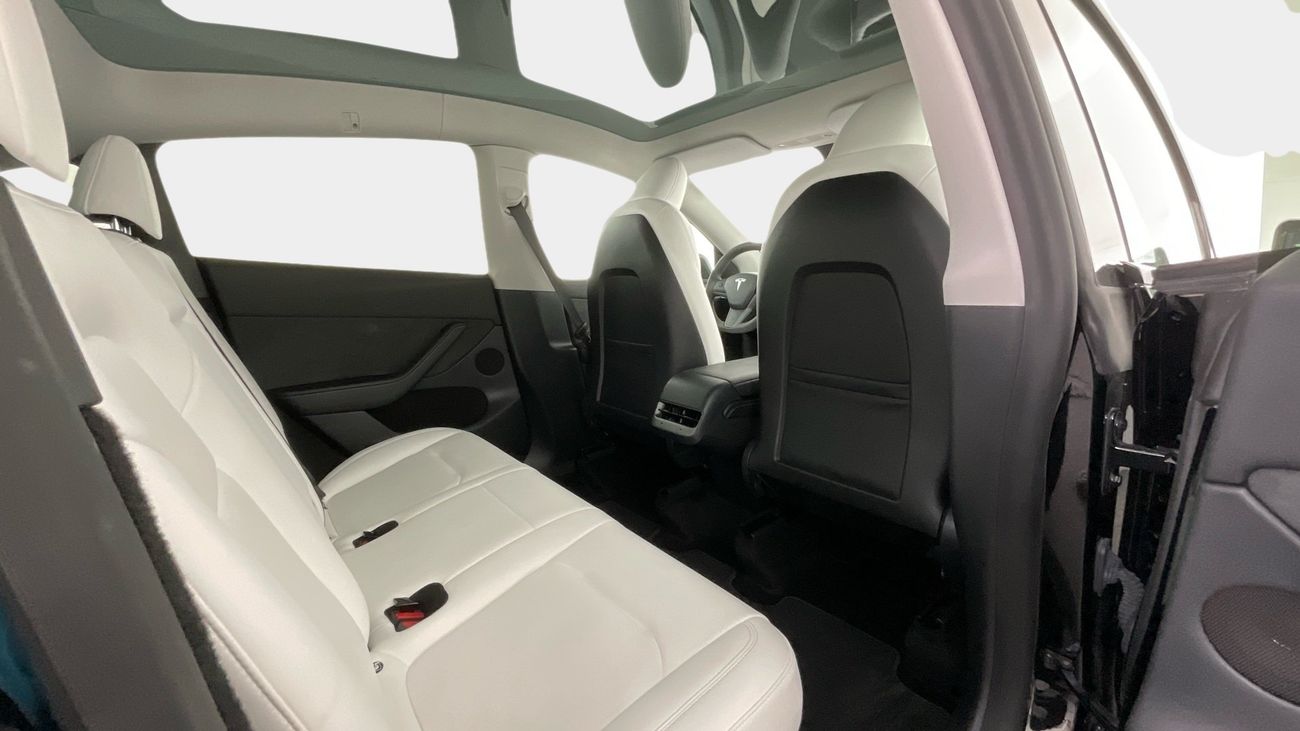 تسلا موديل Y Performance (Dual Motor) | upto AED 20,000 Ramadan Discount | شامل الضمان | 0 ﺪﻔﻋﺓ ﺃﻮﻟﻯ