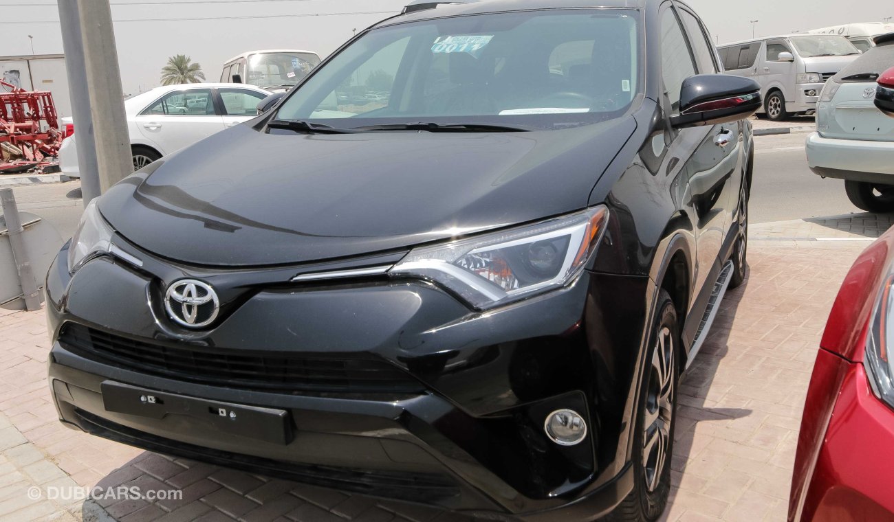 Toyota RAV4 LE