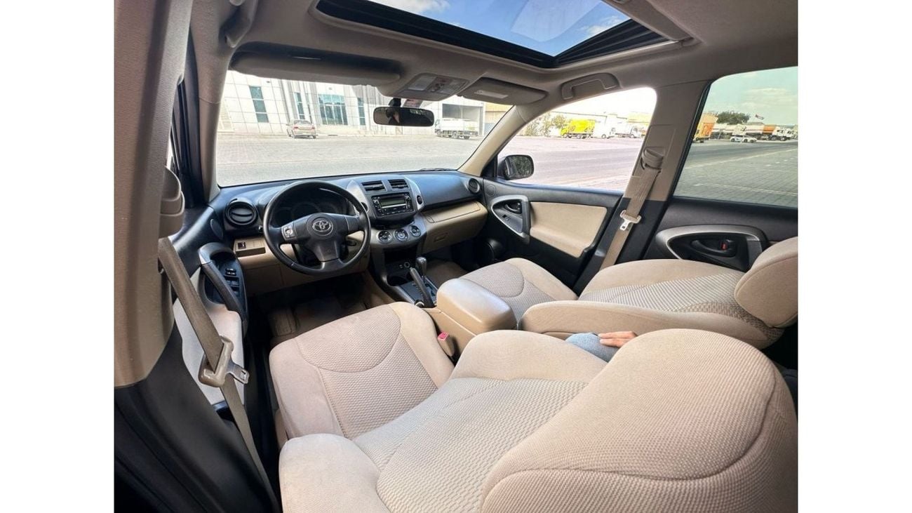 تويوتا راف ٤ تويوتا راف فور   موديل : 2009 المطلوب : 28,000 درهم الممشى : 198,000 كم مواصفات خليجية ، 4 سلندر ،حس