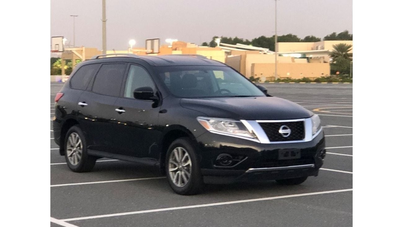Nissan Pathfinder MODEL 2016 CAR PERFECT CONDITION INSIDE AND OUTSIDE