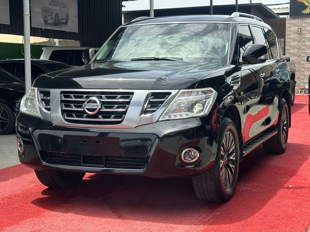 نيسان باترول 8 سلندر (V8) سعة 5.6 لتر (الماكينة الكبيرة 400)