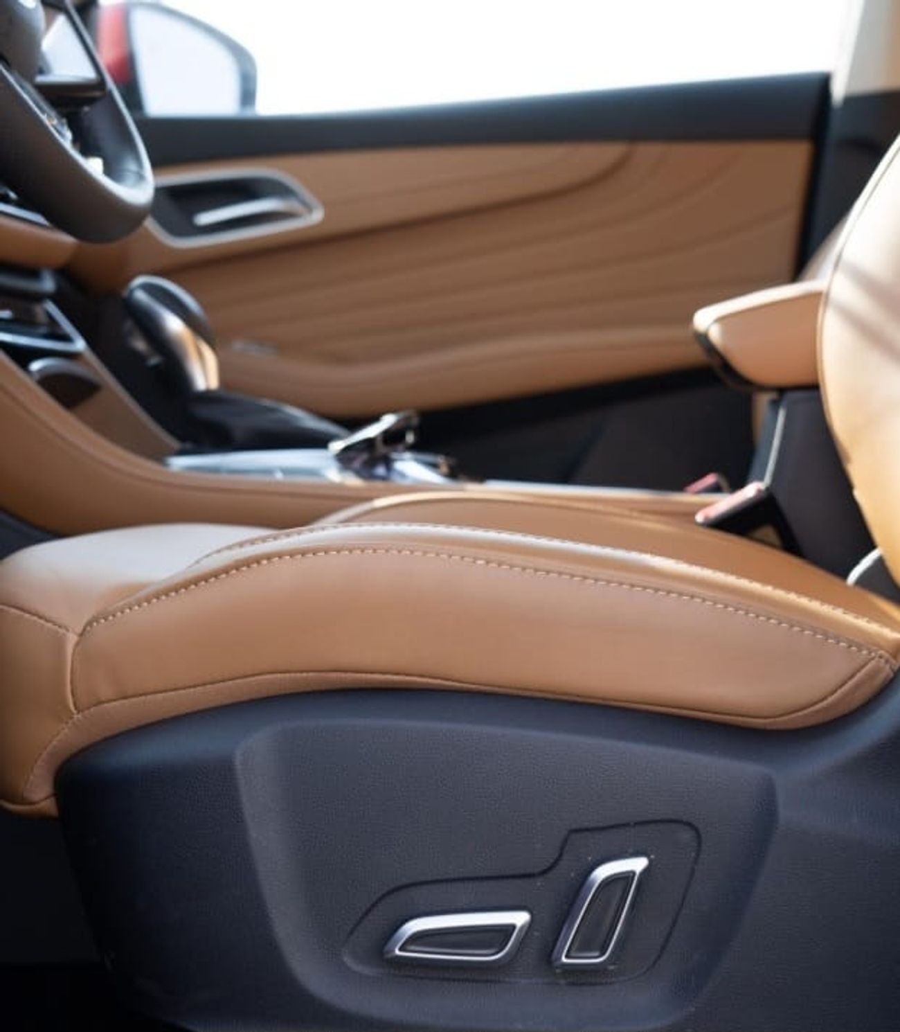 أم جي HS MG HS 2.0LTURBO AWD LUXURY HI A/T PETROL