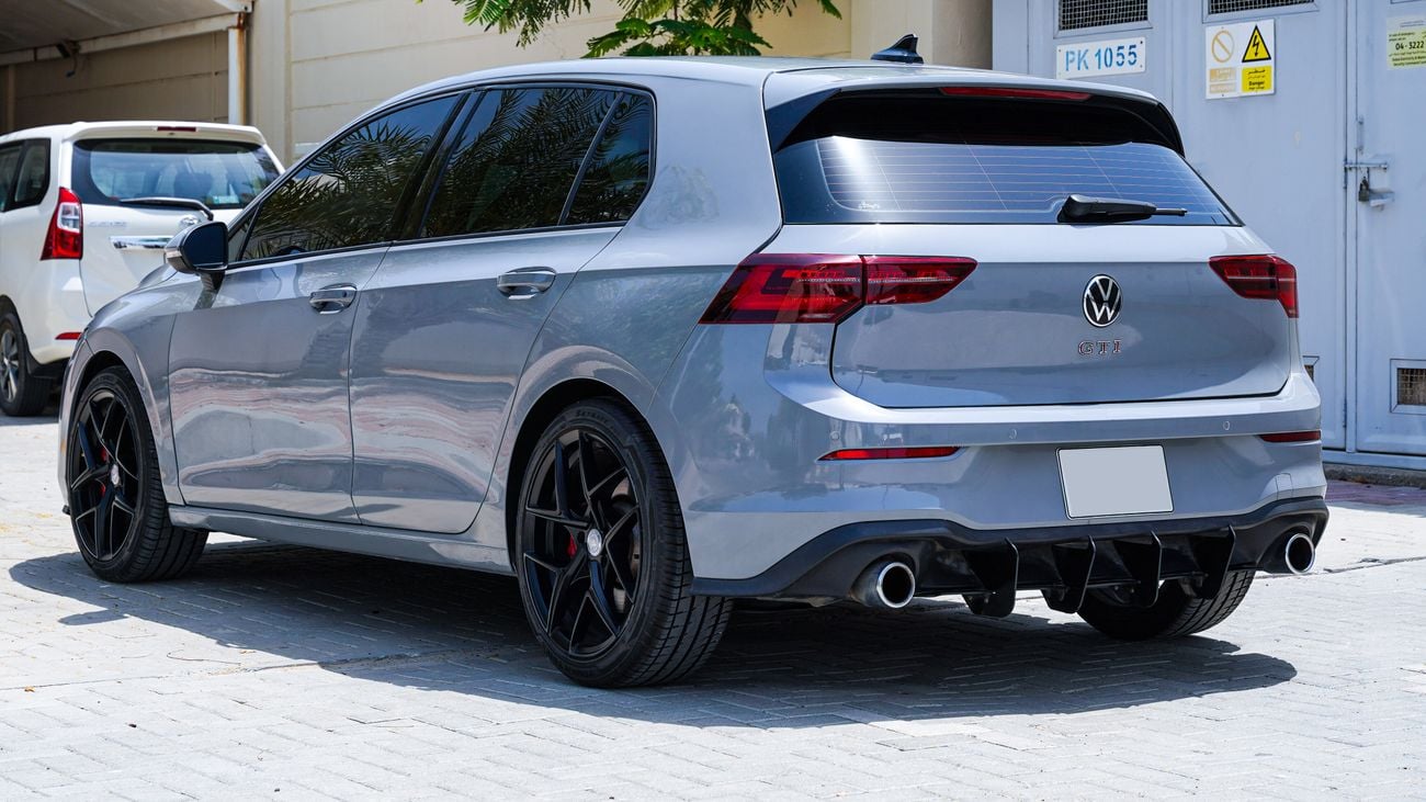 فولكس واجن جولف GTI