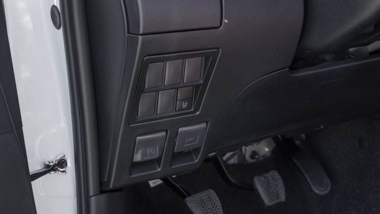 Toyota Hilux ECTAV0094 - 2026 Toyota Hilux Double Cab - High Options with Key Start - 2.4 Diesel Manual -- White