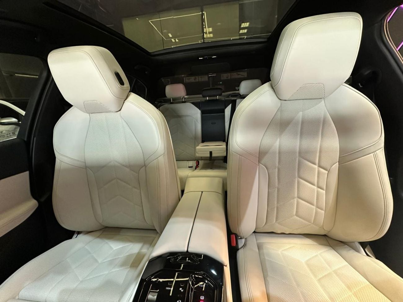 BMW 520i Executive 1.6L BMW 520i M-Kit | 2024 | KOREAN SPACE