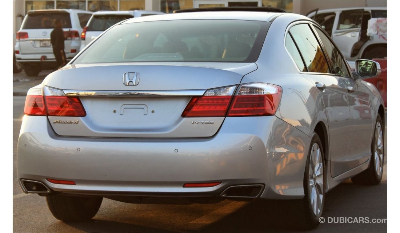 Honda Accord Honda Accord 2016 GCC in excellent condition, without paint, without accidents